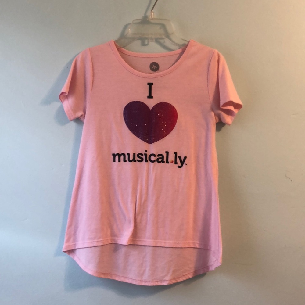 pink musical.ly shirt